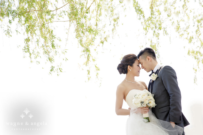 gantry park wedding portrait