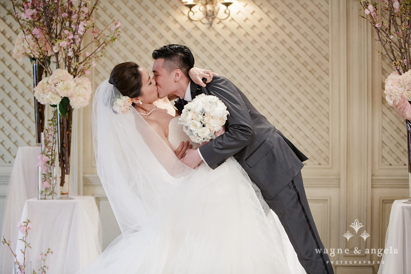 wedding kiss